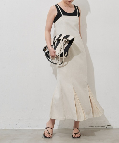 Aunt Marie's（アントマリーズ）の「リネンブレンドマーメイドラインキャミワンピース（ワンピース・レディース・ブラック/ベージュ・FREE）」の14枚目の写真