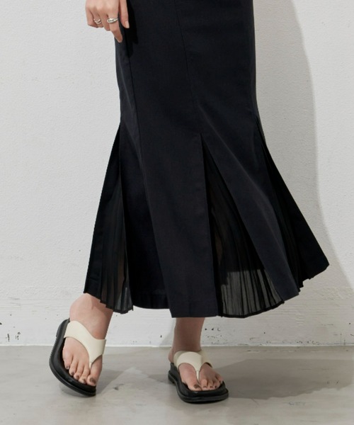 Aunt Marie's（アントマリーズ）の「リネンブレンドマーメイドラインキャミワンピース（ワンピース・レディース・ブラック/ベージュ・FREE）」の3枚目の写真