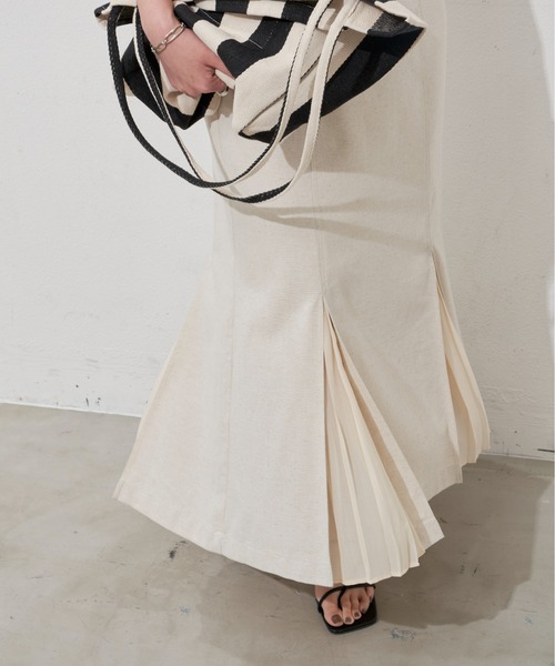 Aunt Marie's（アントマリーズ）の「リネンブレンドマーメイドラインキャミワンピース（ワンピース・レディース・ブラック/ベージュ・FREE）」の10枚目の写真