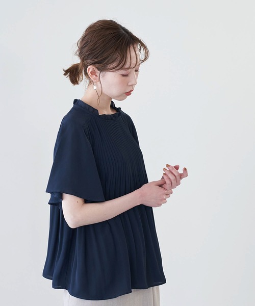 ROPE' PICNIC(ロペピクニック)の「【WEB限定カラー:ブラック,グリーン】スタンドフリルプリーツフレア袖ブラウス(シャツ/ブラウス・レディース・ブラック/ホワイト/グリーン/ライトグリーン/ネイビー/ダークラベンダー・38)」の21枚目の写真