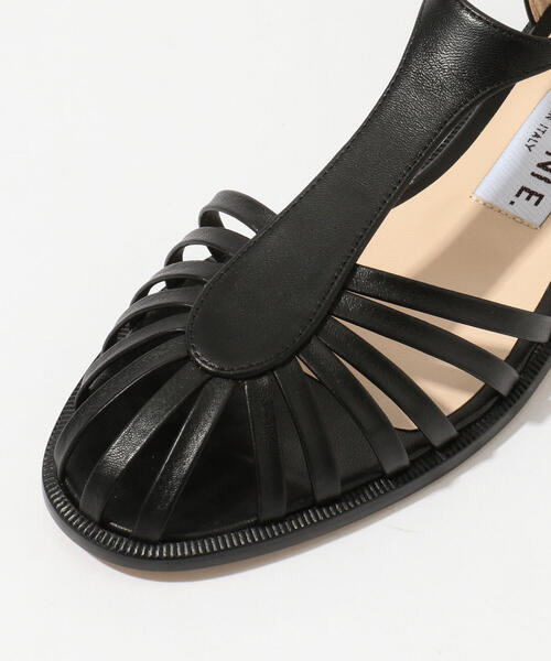 TOMORROWLAND (トゥモローランド)の「NEBULONIE レザー グルカサンダル(サンダル・レディース・ブラック・36/37/38)」の5枚目の写真