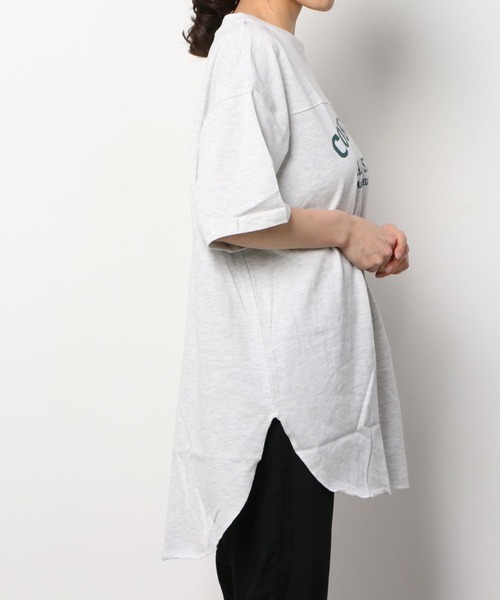 CONVERSE(コンバース)の「【CONVERSE/コンバース】 ビッグシルエット チュニック丈 ラウンドヘム フットボールT/ 半袖Tシャツ(Tシャツ/カットソー・レディース・アッシュグレー/ブラック/ネイビー/オフホワイト・M/L)」の16枚目の写真