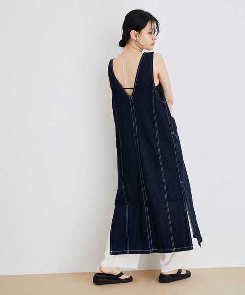 ADAM ET ROPE'（アダムエロペ）の「【WEB限定】2WAYデニムジャンパースカート（ジャンパースカート・レディース・ブルー系その他5/ブルー系その他6・FREE）」の7枚目の写真