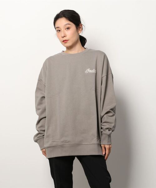 INDIAN（インディアン）の「『INDIAN』刺繍+フロッキー オーバーサイズトレーナー（スウェット・レディース・ブラック/オフホワイト/グリーン/ブルーグレー/グレイッシュベージュ・MEDIUM/LARGE/X-LARGE）」の4枚目の写真