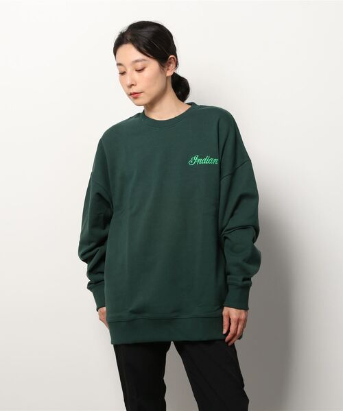 INDIAN（インディアン）の「『INDIAN』刺繍+フロッキー オーバーサイズトレーナー（スウェット・レディース・ブラック/オフホワイト/グリーン/ブルーグレー/グレイッシュベージュ・MEDIUM/LARGE/X-LARGE）」の5枚目の写真