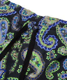 HUF（ハフ）の「PAISLEY EASY SHORT / HUF ペイズリー ショーツ