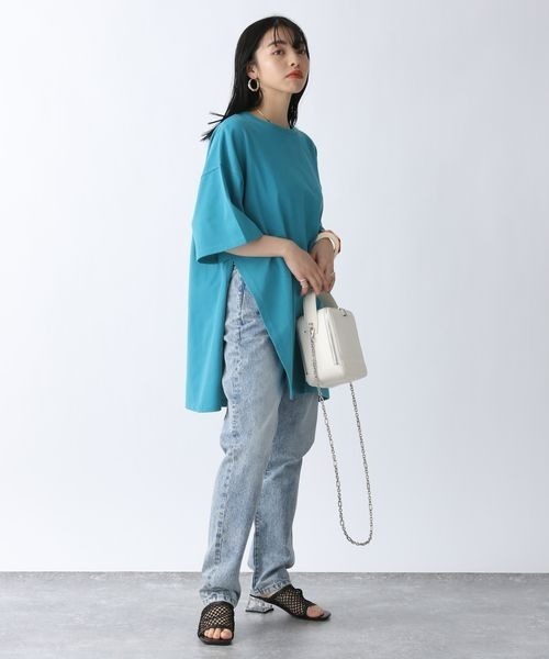 JEANASIS（ジーナシス）の「ワンサイドスリットBIGT/295898（Tシャツ/カットソー・レディース・オフホワイト/ブラック/ブルー・FREE）」の15枚目の写真