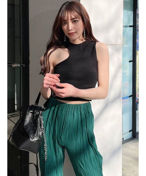 GYDA(ジェイダ)の「アシメデザイン ノースリニットトップス(ニット/セーター・レディース・ブラック/オフホワイト/グリーン・FREE)」の22枚目の写真