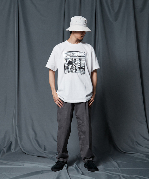 EDIFICE(エディフィス)の「【microdot / マイクロドット】 別注 oasis フォト Tシャツ(Tシャツ/カットソー・メンズ・ホワイト/ブラック/ブルー/ブラック系その他/ホワイト系その他/ホワイト×ホワイト・MEDIUM/LARGE)」の11枚目の写真