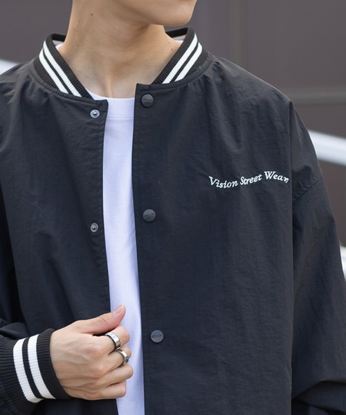 VISION STREET WEAR(ヴィジョンストリートウェア)の「【VISION STREET WEAR/ヴィジョンストリートウェア】サガラワッペンナイロンスタジャン/リブライン/バックデザイン/ビッグシルエット(スタジャン・メンズ・ブラック/ネイビー/グリーン・M/L/XL)」の17枚目の写真
