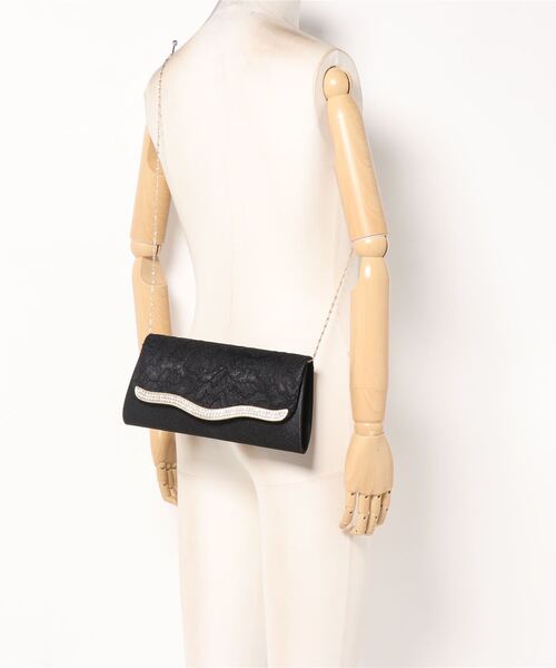 Kana（カナ）の「ウェーブ ラインストーン スクエア 3way 結婚式 お呼ばれ パーティーバッグ（ハンドバッグ・レディース・シルバー/ベージュ/ブラック・フリー）」の8枚目の写真