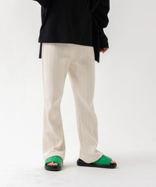 CITEN（シテン）の「＜CITEN＞ヘリンボン セミフレア パンツ（スウェットパンツ・レディース・ダークグレー/オフホワイト・FREE）」の7枚目の写真