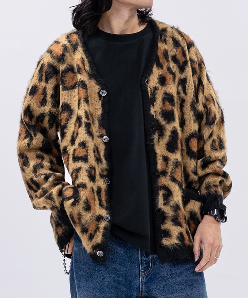 JOHN'S CLOSET(ジョンズクローゼット)の「【22】モヘアタッチ ジャガード カラー カーディガン ソリッド/レオパード/チェック(カーディガン/ボレロ・メンズ・ブラック/ネイビー/ブラウン/ターコイズブルー/グリーン/マスタード/ブラック系その他/ブラウン系その他/グリーン系その他/オレンジ/ブラウン系/ベージュ系/オリーブ系/グリーン系/ネイビー系/ブルー系/オリーブ系2/オフホワイト/ブラック系2/ネイビー系2/ピンク系/ブラック系3/ブルー系3/マルーン/ピンク系その他/ホワイト系その他/ホワイト系3・MEDIUM/LARGE/X-LARGE)」の10枚目の写真