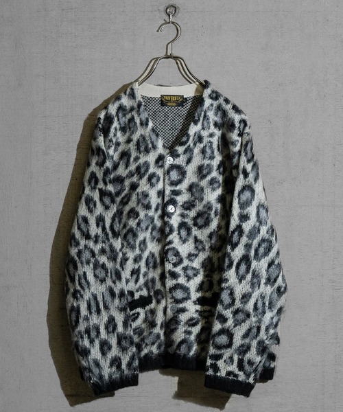 JOHN'S CLOSET(ジョンズクローゼット)の「【22】モヘアタッチ ジャガード カラー カーディガン ソリッド/レオパード/チェック(カーディガン/ボレロ・メンズ・ブラック/ネイビー/ブラウン/ターコイズブルー/グリーン/マスタード/ブラック系その他/ブラウン系その他/グリーン系その他/オレンジ/ブラウン系/ベージュ系/オリーブ系/グリーン系/ネイビー系/ブルー系/オリーブ系2/オフホワイト/ブラック系2/ネイビー系2/ピンク系/ブラック系3/ブルー系3/マルーン/ピンク系その他/ホワイト系その他/ホワイト系3・MEDIUM/LARGE/X-LARGE)」の11枚目の写真