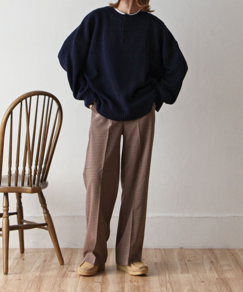 Chillfar(チルファー)の「ヘンリーネックボリュームニット(ニット/セーター・レディース・イエロー/オレンジ/ネイビー/グリーン/アイボリー/カーキ/グレー/ピンク・FREE)」の11枚目の写真