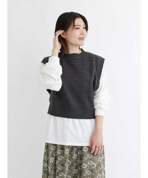 Samansa Mos2 blue（サマンサモスモスブルー）の「ショートニットベスト（ニット/セーター・レディース・カーキ/チャコール/キナリ・ﾌﾘ-）」の17枚目の写真