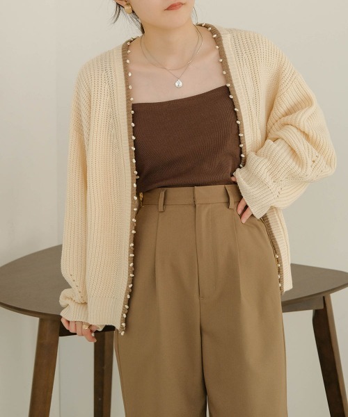 Bab（バブ）の「バイカラーパールカーディガントップス（カーディガン/ボレロ・レディース・チャコールグレー/アイボリー/モカ・FREE）」の2枚目の写真