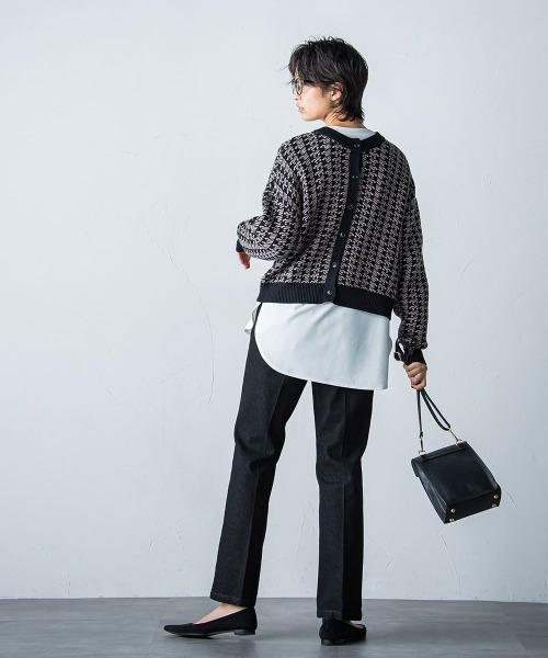 socolla（ソコラ）の「【socolla】センタープレスフレアデニムパンツ（デニムパンツ・レディース・ブラック/ブルー・M/S）」の5枚目の写真