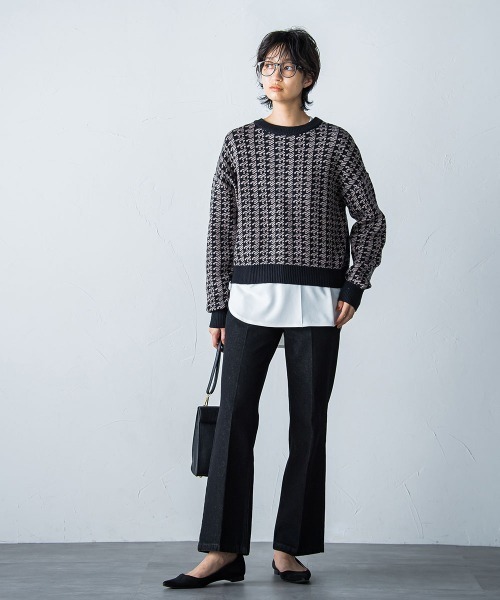 socolla（ソコラ）の「【socolla】センタープレスフレアデニムパンツ（デニムパンツ・レディース・ブラック/ブルー・M/S）」の6枚目の写真