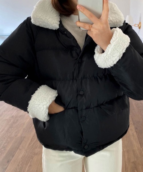 by muni:r（バイ ムニール）の「フリースカラーショートダウン（ダウンジャケット/コート・レディース・ブラック/アイボリー/カーキ・FREE）」の4枚目の写真