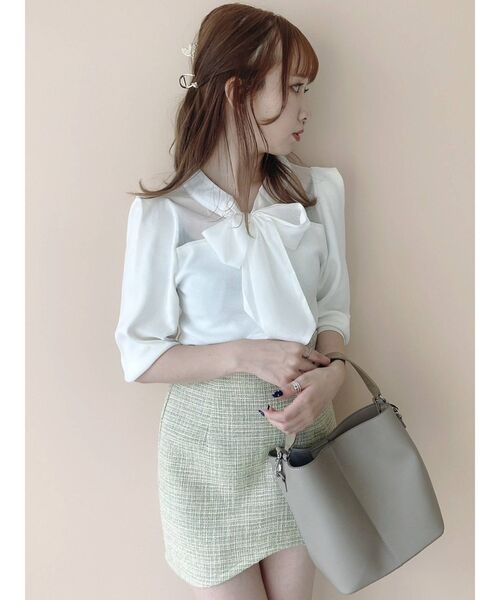 dazzlin（ダズリン）の「カーブラインミニスカート（スカート・レディース・グレー/オレンジ/グリーン・SMALL/MEDIUM）」の20枚目の写真