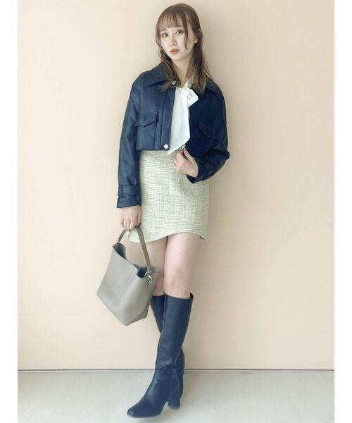 dazzlin（ダズリン）の「カーブラインミニスカート（スカート・レディース・グレー/オレンジ/グリーン・SMALL/MEDIUM）」の22枚目の写真