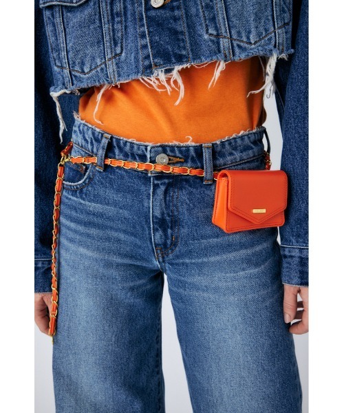 MOUSSY（マウジー）の「CHAIN BELT MINI バッグ（ショルダーバッグ・レディース・グリーン/ベージュ/ブラック/オレンジ・FREE）」の4枚目の写真
