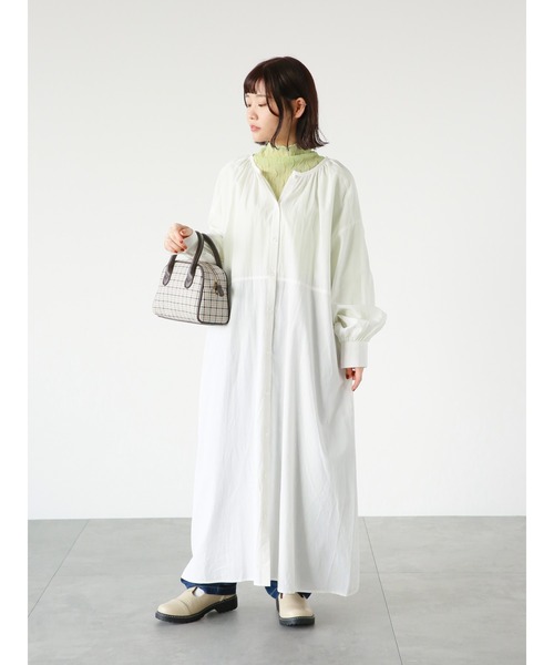 ehka sopo（エヘカソポ）の「ギャザーシャツワンピース（シャツワンピース・レディース・オフホワイト/ブラック/サックスブルー・ﾌﾘ-）」の4枚目の写真