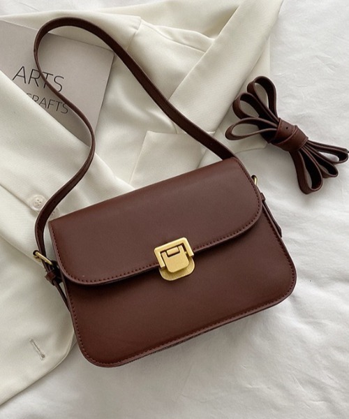 wears(ウェアーズ)の「PUフラップミニショルダーバッグ(ショルダーバッグ・レディース・ブラック/ダークブラウン/アイボリー・FREE)」の5枚目の写真