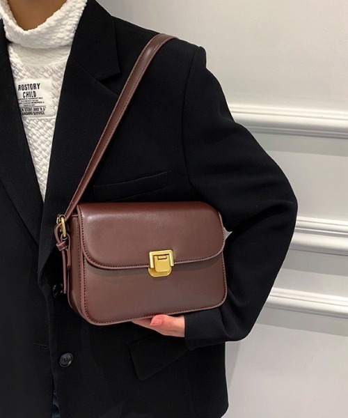 wears(ウェアーズ)の「PUフラップミニショルダーバッグ(ショルダーバッグ・レディース・ブラック/ダークブラウン/アイボリー・FREE)」の6枚目の写真