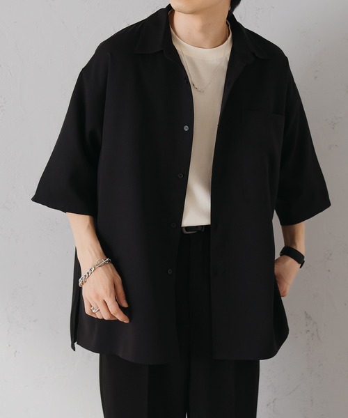 epnok(エプノック)の「サイドスリットベーシックルーズシャツ(シャツ/ブラウス・メンズ・ブラック/チャコールグレー/モカ/オフホワイト/グレイッシュベージュ/グレイッシュブルー・SMALL/X-SMALL/LARGE/MEDIUM)」の17枚目の写真