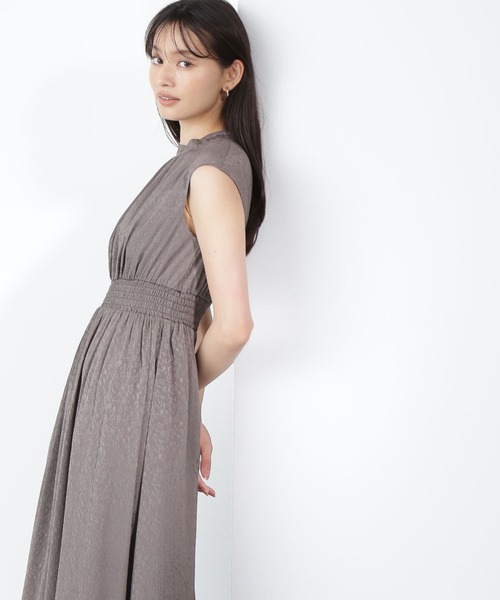 ナチュラルビューティーベーシック　楊柳ジャガードシャーリングワンピース NATURAL BEAUTY BASIC（ナチュラルビューティーベーシック）の
