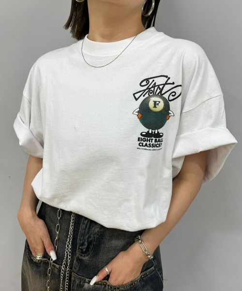 WHO'S WHO gallery(フーズフーギャラリー)の「COOPER FACTビリヤードフォトビッグTEE(Tシャツ/カットソー・レディース・ブラック/ホワイト/ベージュ/ネイビー/チャコールグレー・FREE)」の1枚目の写真