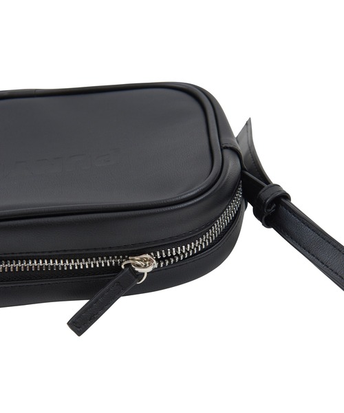 PUNYUS(プニュズ)の「ロゴカメラバッグ(ショルダーバッグ・レディース・ブラック/シルバー/ピンク/グリーン・FREE)」の17枚目の写真