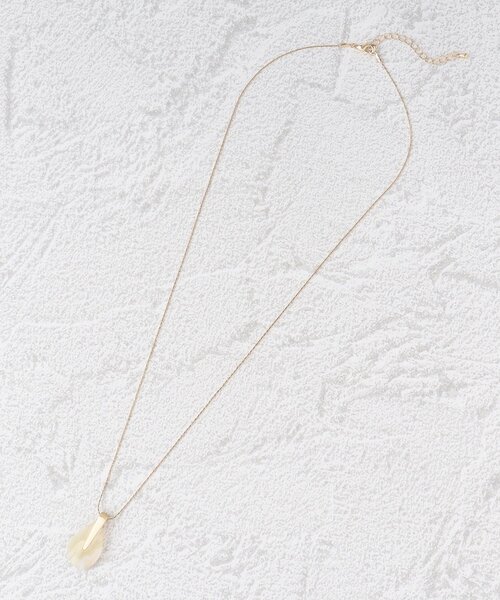 SHOO・LA・RUE（シューラルー）の「◆オーロラプレートネックレス（ネックレス・レディース・ライトベージュ/アイボリー/ライトブルー・00）」の6枚目の写真