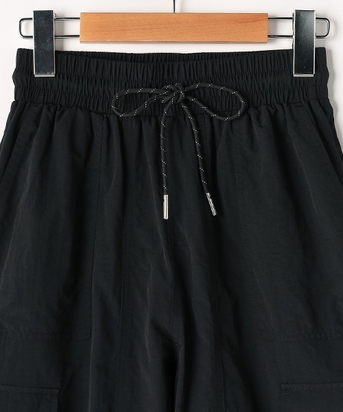 LOVETOXIC（ラブトキシック）の「【LTXC】接触冷感ナイロンカーゴパンツ（その他パンツ・キッズ・オフホワイト/ピンク/ライトカーキ/ブラック・M/L/S）」の12枚目の写真