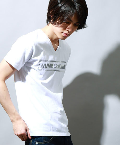 NUMBER (N)INE DENIM（ナンバーナインデニム）の「【NUMBER (N)INE DENIM】NUMBER (N)INEロゴVネックTee（Tシャツ/カットソー・メンズ・ホワイト/ブラック・SMALL/LARGE/MEDIUM）」の17枚目の写真