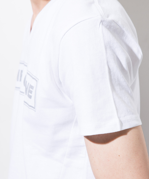 NUMBER (N)INE DENIM（ナンバーナインデニム）の「【NUMBER (N)INE DENIM】NUMBER (N)INEロゴVネックTee（Tシャツ/カットソー・メンズ・ホワイト/ブラック・SMALL/LARGE/MEDIUM）」の19枚目の写真