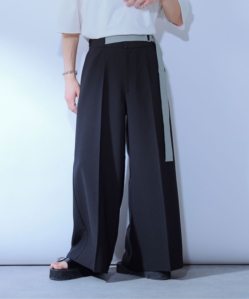 サイドプリーツハトメベルトパンツ　エルノロゼット サイドプリーツハトメベルトパンツ（その他パンツ）｜Ellno