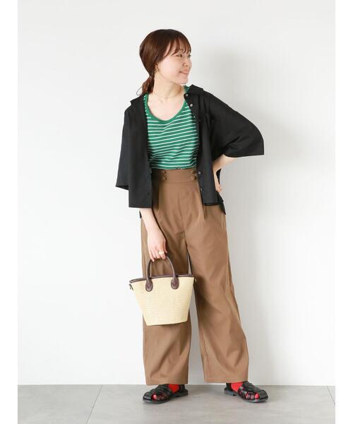 ehka sopo（エヘカソポ）の「ボックスシルエットシャツ（シャツ/ブラウス・レディース・ベージュ/サックスブルー/ブラック/オフホワイト・F）」の5枚目の写真