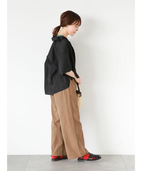 ehka sopo（エヘカソポ）の「ボックスシルエットシャツ（シャツ/ブラウス・レディース・ベージュ/サックスブルー/ブラック/オフホワイト・F）」の6枚目の写真