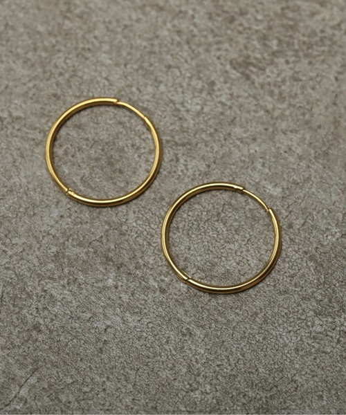 ORLEAN(オルレアン)の「金属アレルギー対応 シンプルフープピアス 25mm 316L(ピアス(両耳用)・レディース・シルバー/ゴールド・フリー)」の6枚目の写真
