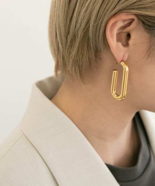 KBF(ケイビーエフ)の「カールステンレスピアス(ピアス(両耳用)・レディース・シルバー/ゴールド・ONE)」の5枚目の写真