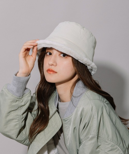Munich（ミューニック）の「フルダルナイロンバケットハット（ニットキャップ/ビーニー・レディース・ベージュ/アイボリー/ブラック・FREE）」の2枚目の写真