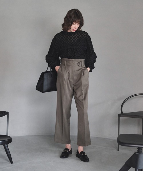 N.(N. Natural Beauty Basic)(エヌエヌナチュラルビューティーベーシック)の「【S Size Line】◆Dカンベルトストレートパンツ(スラックス・レディース・グリーン/グレー/ナチュラル・SMALL/MEDIUM)」の2枚目の写真
