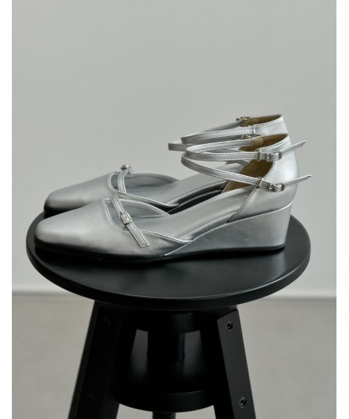 Re:EDIT（リエディ）の「[2023A/W COLLECTION][大きいサイズ有]ダブルアンクルストラップパンプス（パンプス・レディース・レッド/シルバー/ブラック/ホワイト・SMALL/LARGE/MEDIUM/X-LARGE/XX-LARGE）」の16枚目の写真