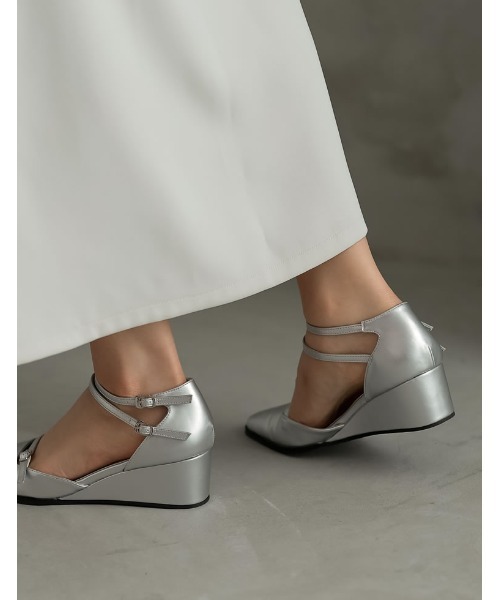 Re:EDIT（リエディ）の「[2023A/W COLLECTION][大きいサイズ有]ダブルアンクルストラップパンプス（パンプス・レディース・レッド/シルバー/ブラック/ホワイト・SMALL/LARGE/MEDIUM/X-LARGE/XX-LARGE）」の7枚目の写真