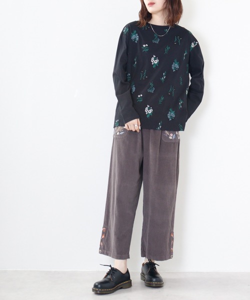 Emago(イマゴ)の「EMAGO 花刺繍プルオーバー(Tシャツ/カットソー・レディース・杢グレー/アイボリー/ブラック/ブラウン・FREE)」の20枚目の写真