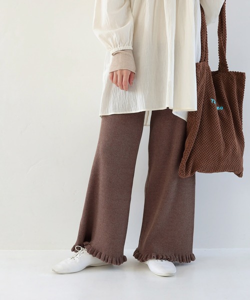 Crisp（クリスプ）の「リブフリルニットパンツ（その他パンツ・レディース・アイボリー/ブラウン/ベージュ/ピンクベージュ・FREE）」の2枚目の写真