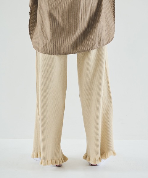 Crisp（クリスプ）の「リブフリルニットパンツ（その他パンツ・レディース・アイボリー/ブラウン/ベージュ/ピンクベージュ・FREE）」の16枚目の写真
